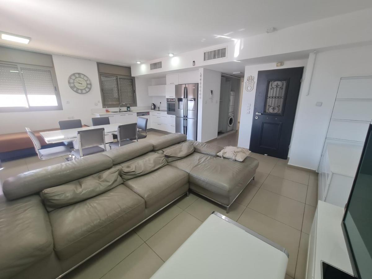 Top-Luxury Exclusive Аpt With Jacuzzi In Front Of The Sea Eilat Ngoại thất bức ảnh