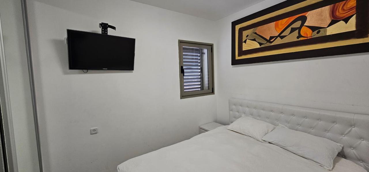Top-Luxury Exclusive Аpt With Jacuzzi In Front Of The Sea Eilat Ngoại thất bức ảnh