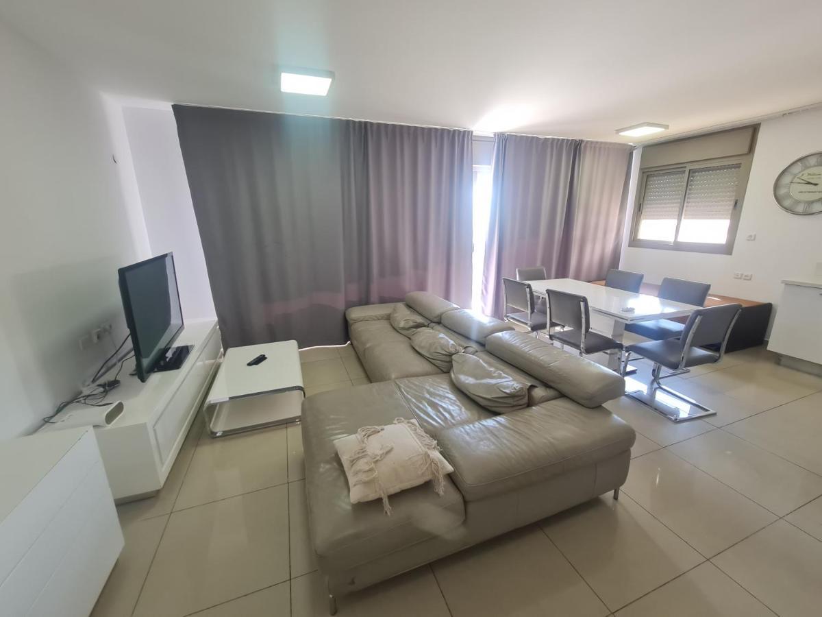 Top-Luxury Exclusive Аpt With Jacuzzi In Front Of The Sea Eilat Ngoại thất bức ảnh